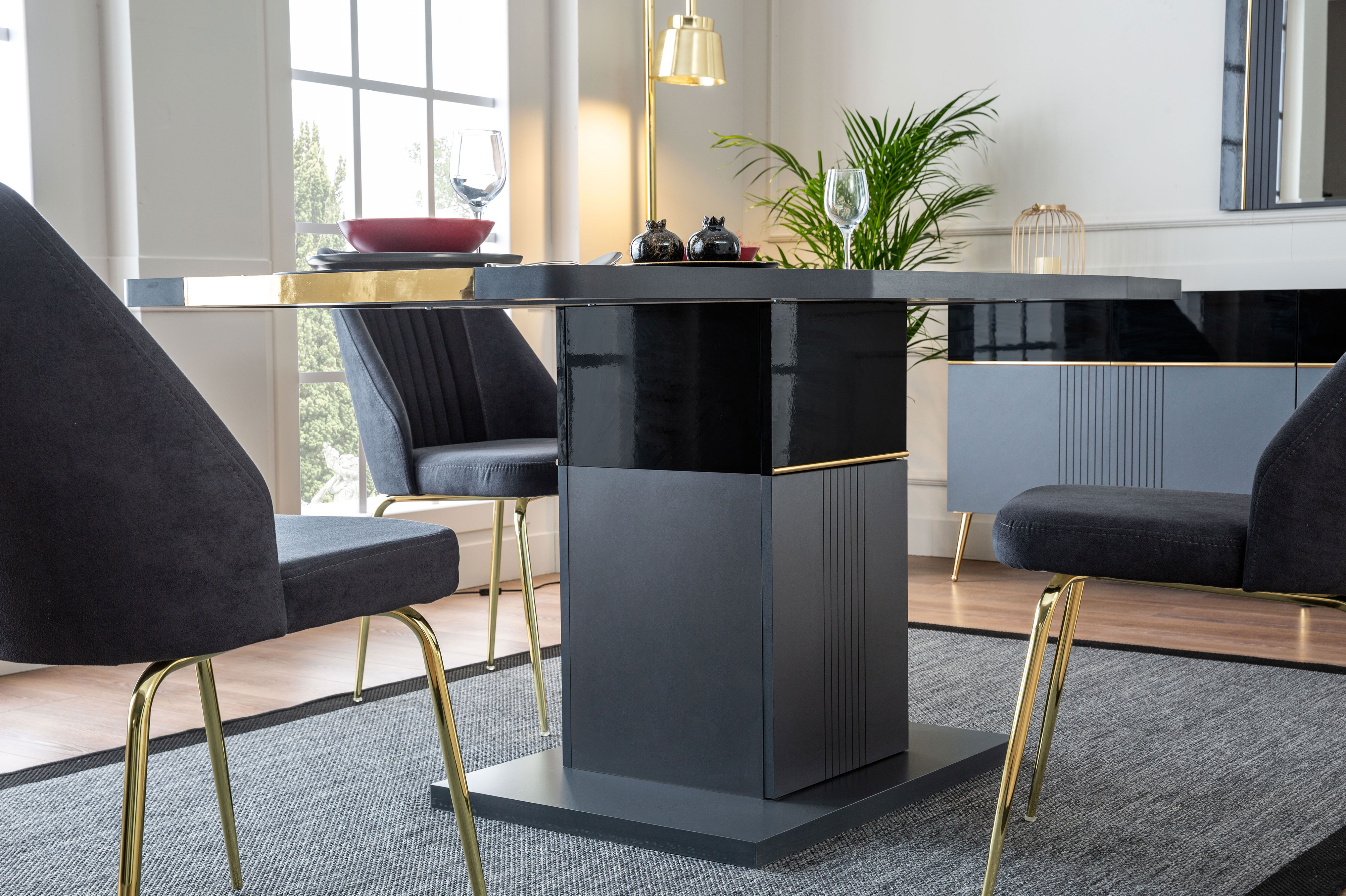 dining room set